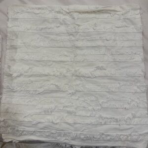 Elegant White Ruffled Pillow Case (set of 2)